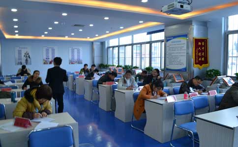 開個干洗店能賺錢嗎,潔希亞 開個干洗店能賺錢嗎,潔希亞