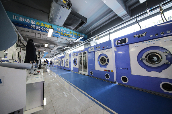 如何買干洗設備 具體情況還是看開店規模